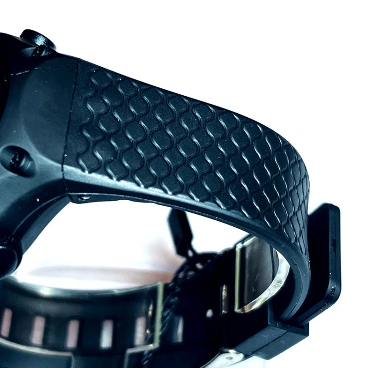 نمایش کیفیت و ظاهر بند و سگک ساعت ضد آب بنمی رنگ مشکی از نزدیک