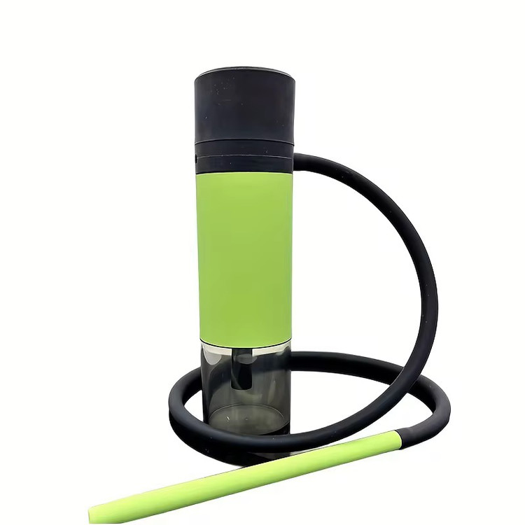 قلیان مسافرتی قابل حمل رنگ سبز به همراه شلنگ متصل به آن