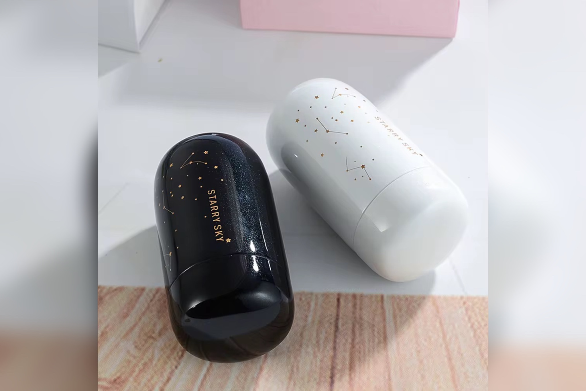 تصویر اختصاصی ثبت‌شده توسط تیم هیدا گالریا از تراول ماگ ۲۰۰ میل starry sky