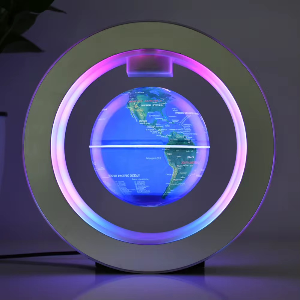 کره ی زمین‌ معلق و شب خواب