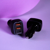 تصویر اختصاصی ثبتشده توسط تیم هیدا گالریا از شارژر فندکی هوشمند