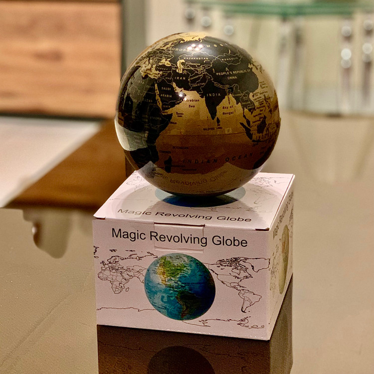 خرید دکوری کره ی زمین چرخان از هیداگالریا