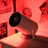 کیفیت بسیار شیک و زیبا پروژکتور Hy300