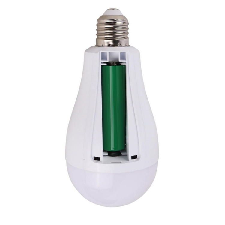 دارای ۲ باتری شارژ شونده